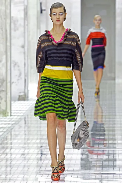 Look 23